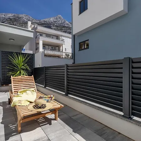 Apartment Roza, Prekrasni Novi S Parkingom *